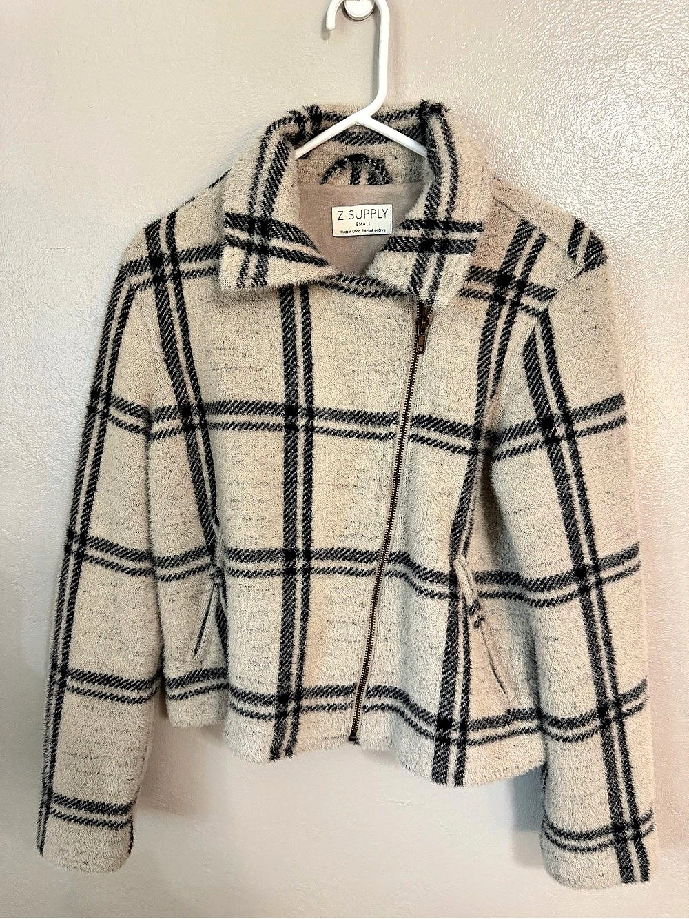 Z Supply Wakefield Plaid Jacket Beige & Black Small - Picture 2 of 6